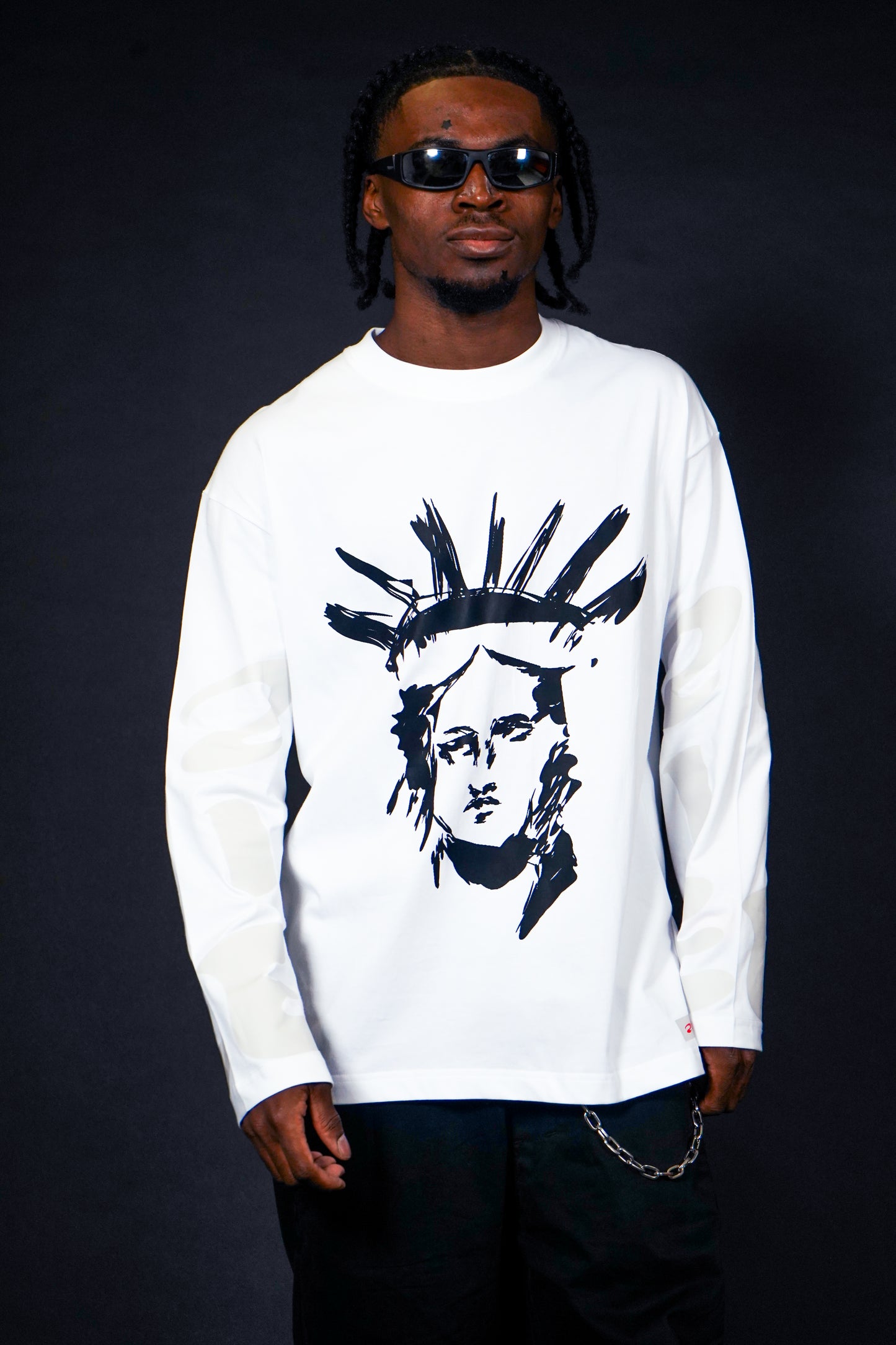 ZIE LONGSLEEVE – BUILT FROM NOTHING